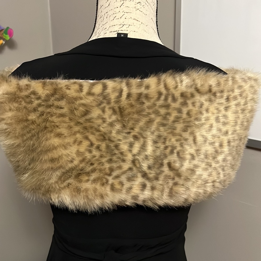 Scarf - Picture 3 of 7